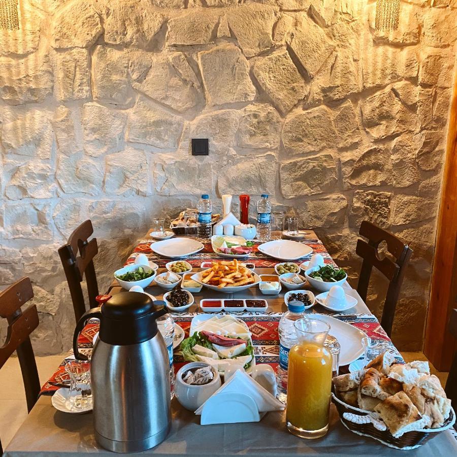Anatelein Cave Hotel Uchisar Εξωτερικό φωτογραφία