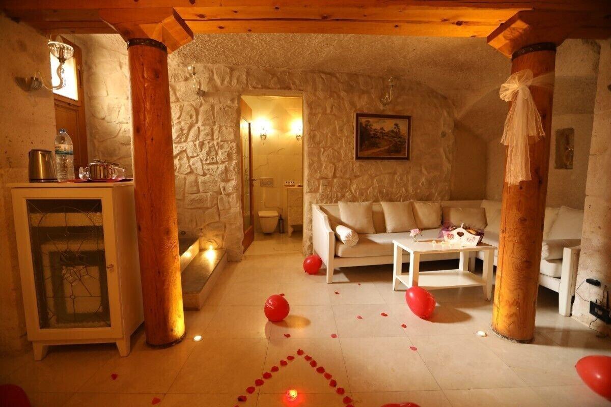 Anatelein Cave Hotel Uchisar Εξωτερικό φωτογραφία