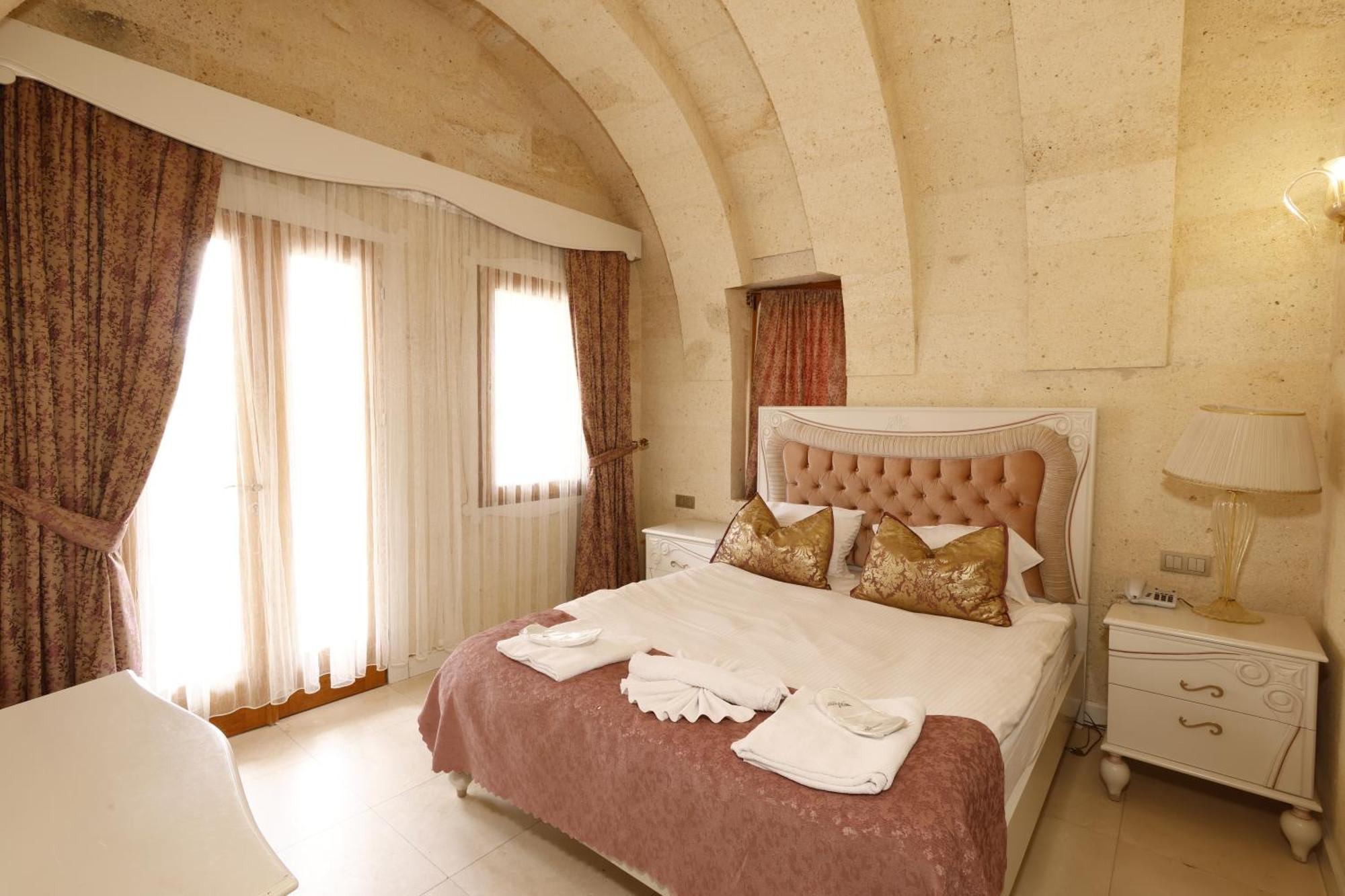 Anatelein Cave Hotel Uchisar Εξωτερικό φωτογραφία