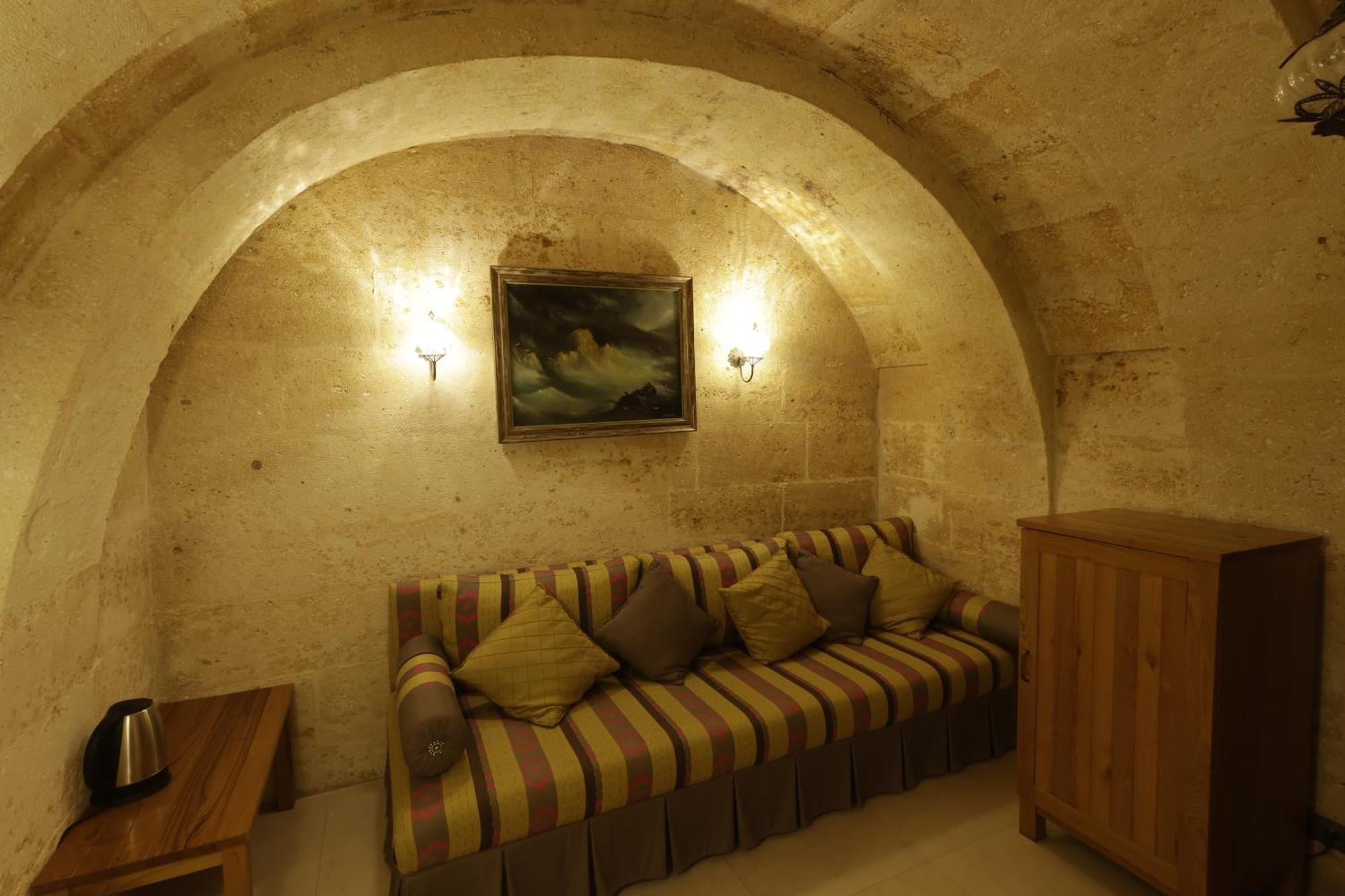 Anatelein Cave Hotel Uchisar Εξωτερικό φωτογραφία