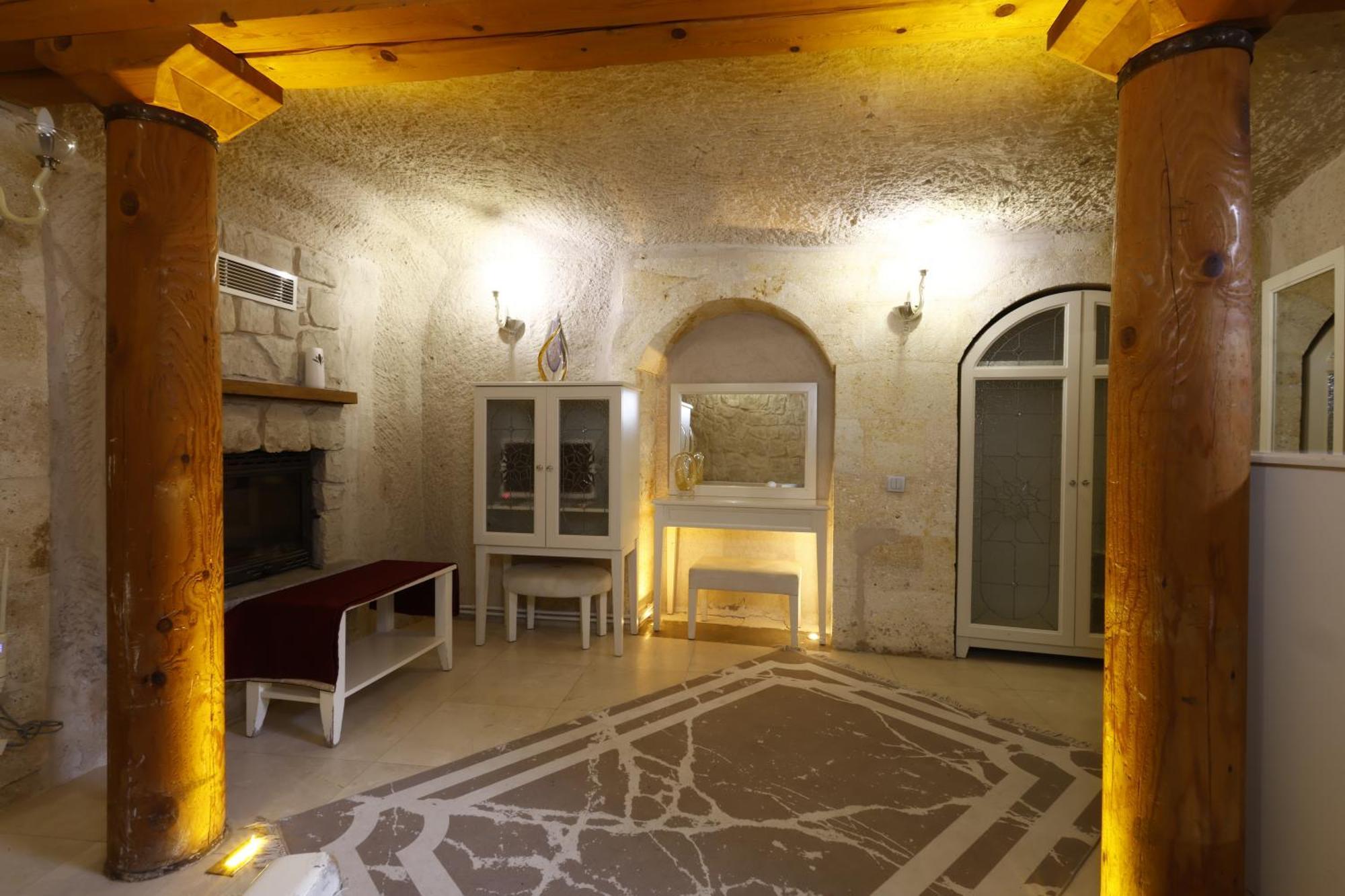 Anatelein Cave Hotel Uchisar Εξωτερικό φωτογραφία