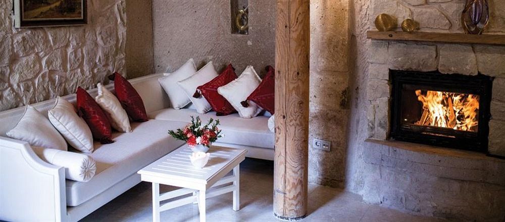 Anatelein Cave Hotel Uchisar Εξωτερικό φωτογραφία